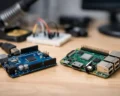 Arduino czy Raspberry Pi – co wybrać do projektu?